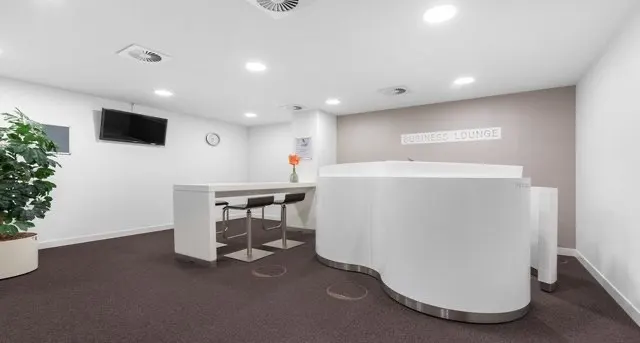 WeWork Regus Spittelmarkt, Wallstraße 9-13 — virtual office and business address building — photo 4