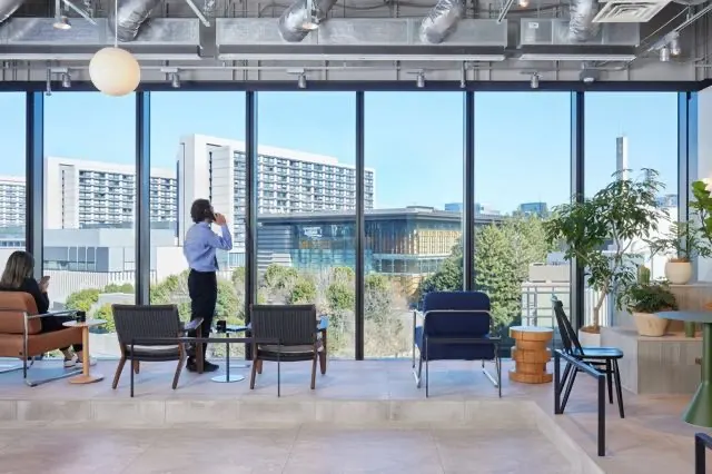 WeWork Akasaka Green Cross, 東京都港区赤坂2-4-6 赤坂グリーンクロス6F — virtual office and business address building — photo 2