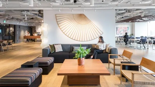 WeWork Link Square Shinjuku, 東京都渋谷区千駄ヶ谷5-27-5 リンクスクエア新宿 16F — virtual office and business address building — photo 1