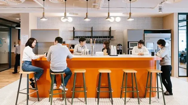 WeWork Marunouchi Kitaguchi, 東京都千代田区丸の内1-6-5 丸の内北口ビルディング 9F — virtual office and business address building — photo 2