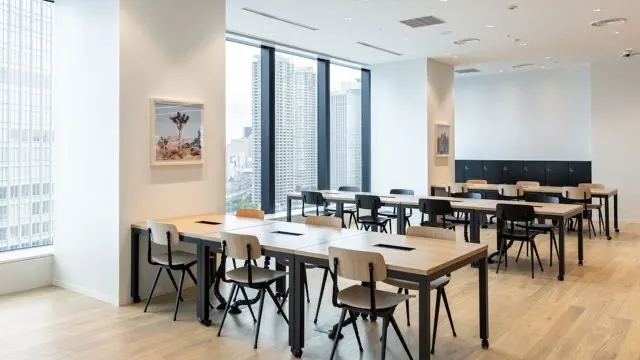 WeWork Tokyo Portcity Takeshiba, 東京都港区海岸1-7-1 東京ポートシティ竹芝 10F — virtual office and business address building — photo 2