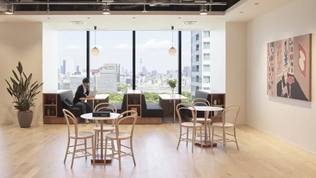 WeWork Tokyo Portcity Takeshiba, 東京都港区海岸1-7-1 東京ポートシティ竹芝 10F — virtual office and business address building — photo 3
