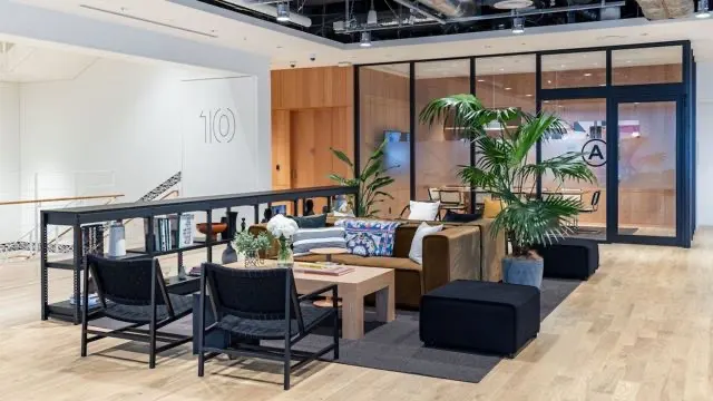 WeWork Tokyo Portcity Takeshiba, 東京都港区海岸1-7-1 東京ポートシティ竹芝 10F — virtual office and business address building — photo 4